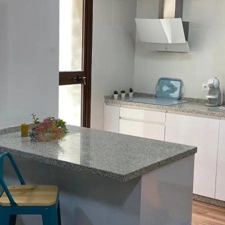 Almansa Flat 14