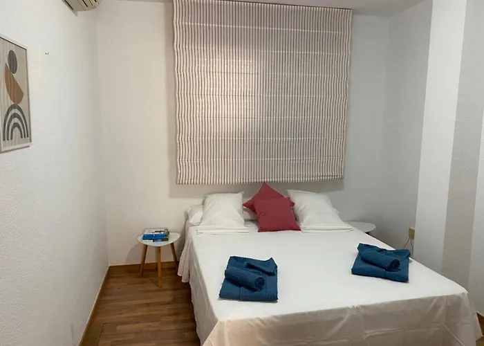 Almansa Flat 14 Daire *